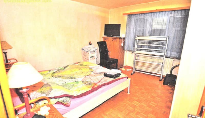 Charming 2.5-room apartment in Naters (2)