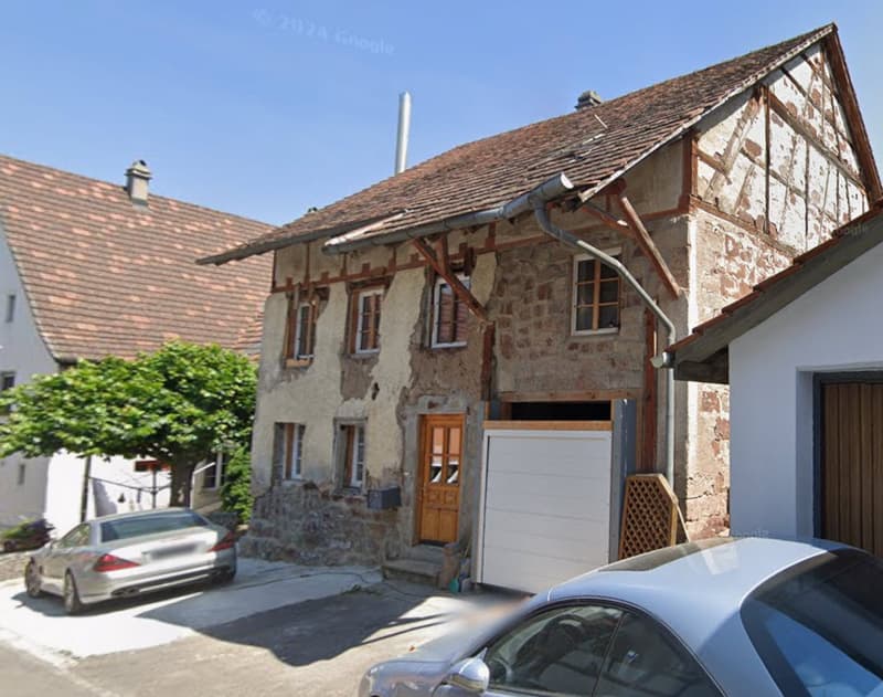 Single-family house in Schleitheim with great potential (1)