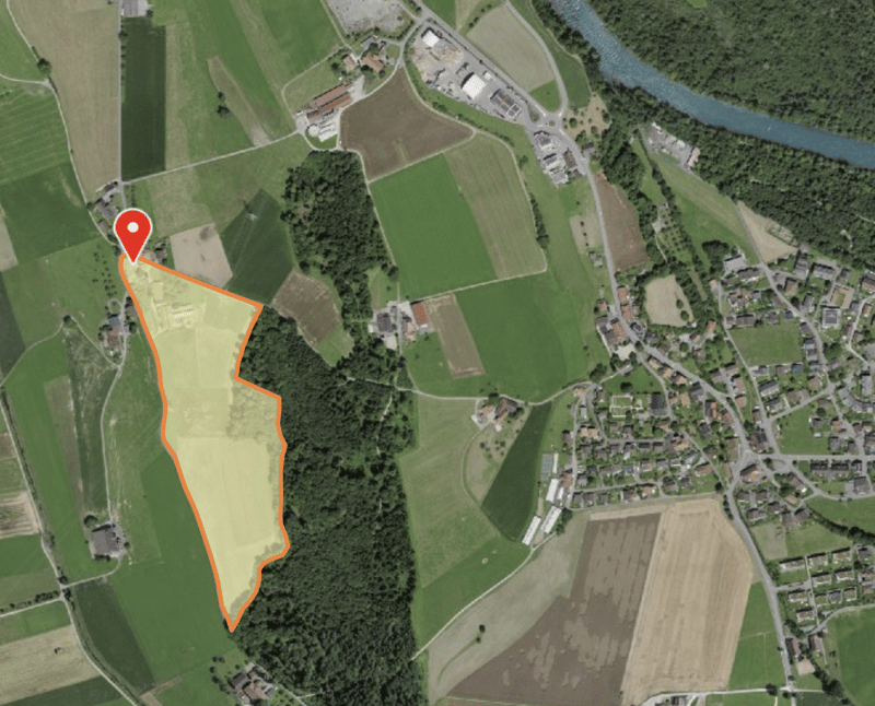 Grosszügiger Bauernhof mit landwirtschaftlichen Anlagen in Uttigen (3)