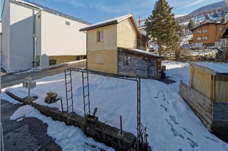 Charmantes 4.5-Zimmer-Einfamilienhaus in Unterbäch (4)