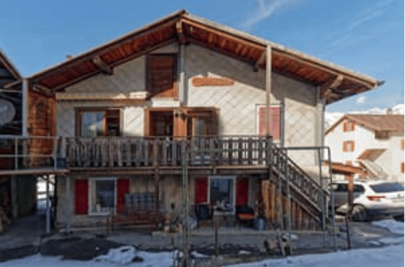 Charmantes 4.5-Zimmer-Einfamilienhaus in Unterbäch (2)