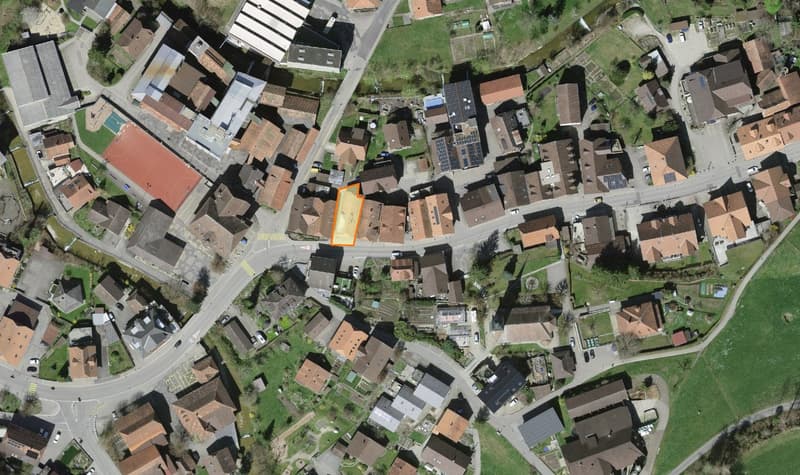 8-Zimmer Wohn- und Geschäftshaus (2)
