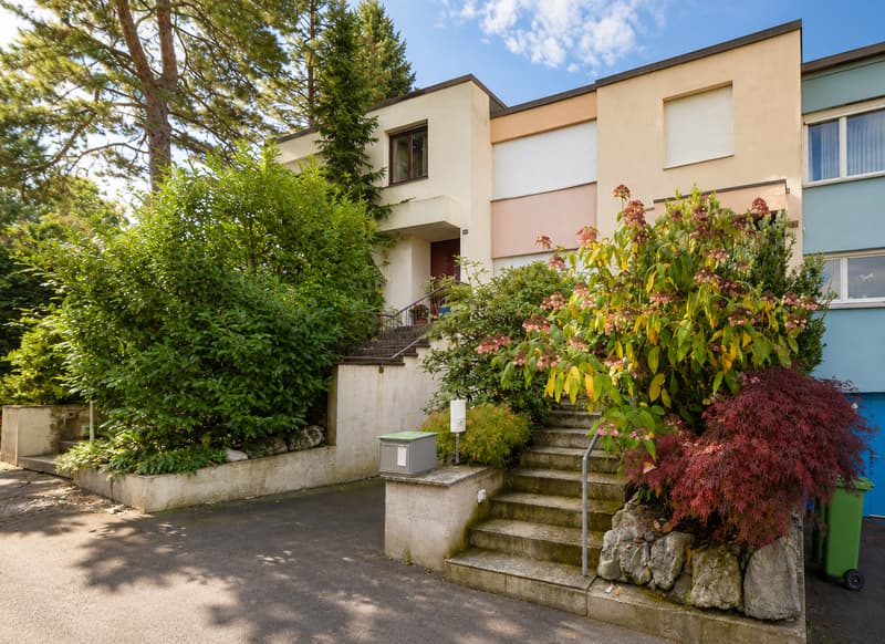 Modernes Einfamilienhaus in ruhiger Lage in Flawil (1)