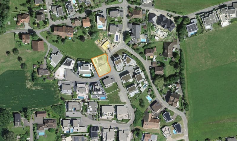 Modernes Einfamilienhaus mit Pool in Oftringen (2)