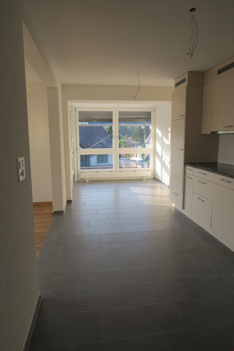 Essecke mit grosser Fesnterfront