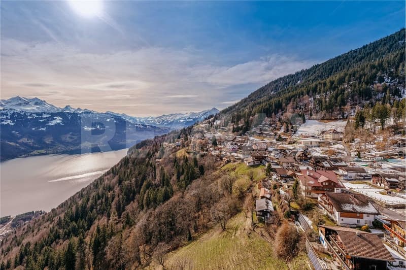 Logenplatz über dem Thunersee - exklusive Dachmaisonette mit Privatsphäre (auch Zweitwohnsitz) (2)
