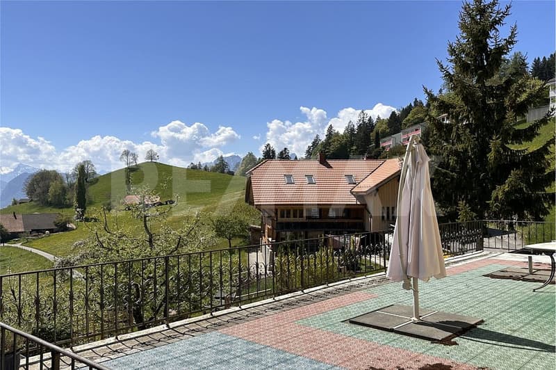 4-family house in a quiet, sunny location with a far-reaching view - rental property (11)