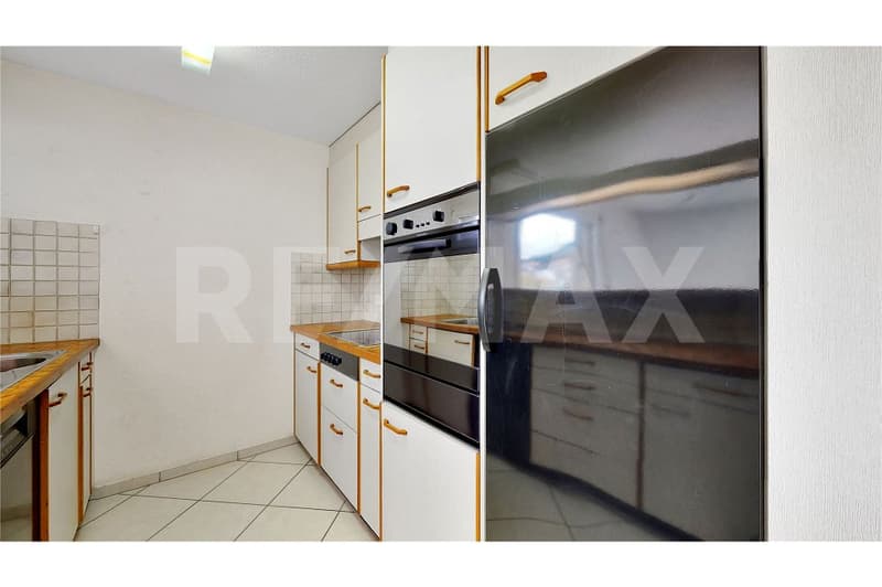 Light, far-reaching views, and living comfort - attractive 4.5-room attic apartment (7)