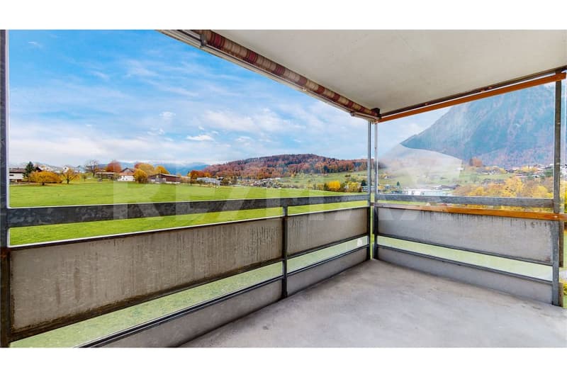 Light, far-reaching views, and living comfort - attractive 4.5-room attic apartment (13)