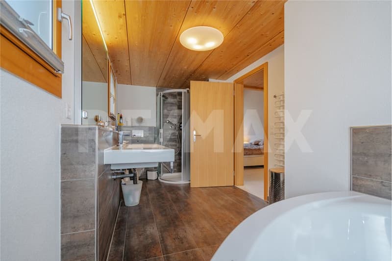 Weitblick. Privatsphäre. Exklusivität. Dachmaisonette über dem Thunersee (auch als Zweitwohnsitz) (9)