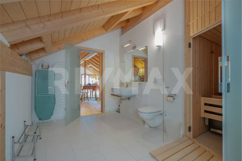 Weitblick. Privatsphäre. Exklusivität. Dachmaisonette über dem Thunersee (auch als Zweitwohnsitz) (11)
