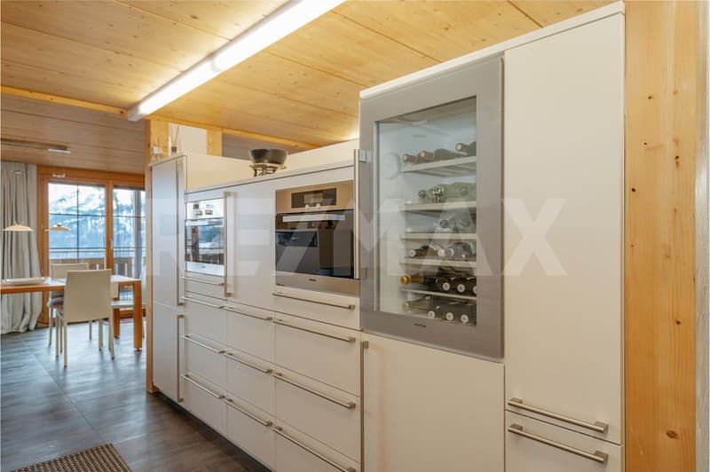 Weitblick. Privatsphäre. Exklusivität. Dachmaisonette über dem Thunersee (auch als Zweitwohnsitz) (8)