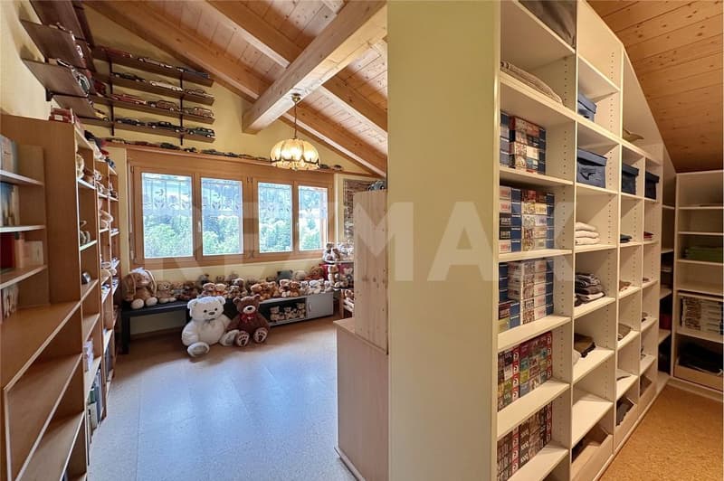 Viel Haus fürs Geld - 7½ Zimmer mit Nebengebäude, nur 17 km von Spiez (11)