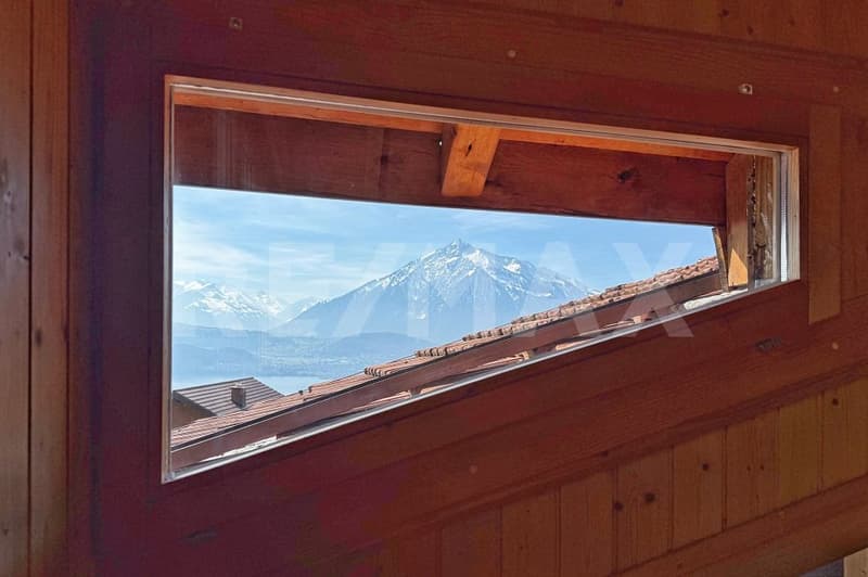 Ein Bijou mit See- und Bergsicht (12)