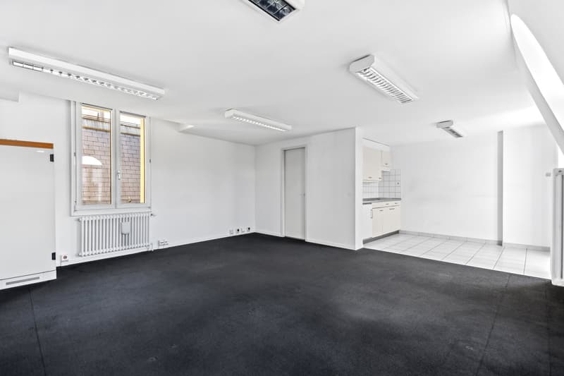 For rent: Bright 100 m² office, ideal for health professionals (5)