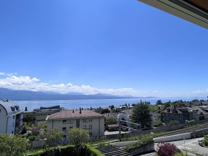 Meraviglioso appartamento di 5.5 locali con vista sul lago e le montagne! (5)