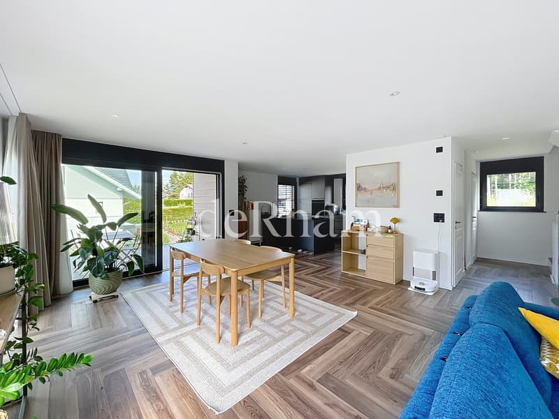 Triplex dexception dans un écrin de verdure au Mont-sur-Lausanne! (1)