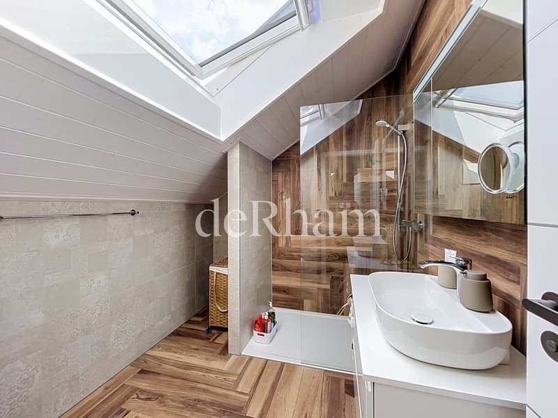Triplex dexception dans un écrin de verdure au Mont-sur-Lausanne! (4)