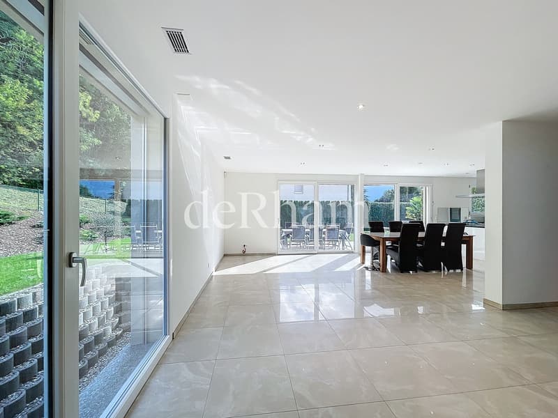 Splendide villa individuelle de 7 pièces en lisère de forêt! (11)