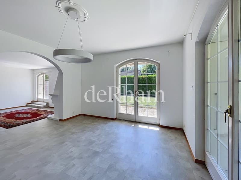 Bel appartement en duplex de 7 pièces avec jardin privatif! (6)