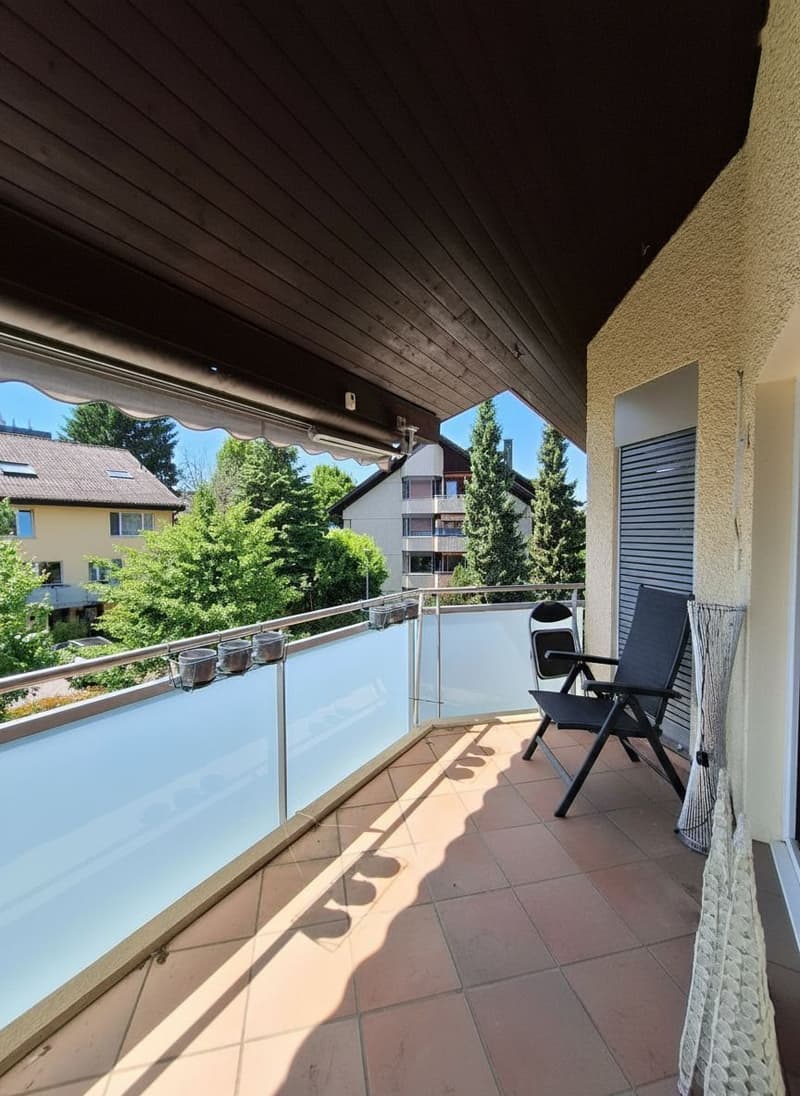Charmante Maisonettewohnung mit Cheminée und Ausbaupotenzial (5)