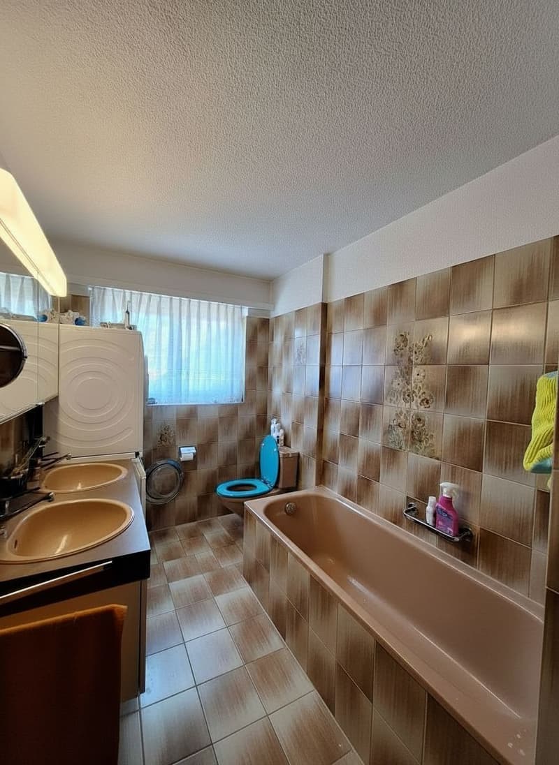 Charmante Maisonettewohnung mit Cheminée und Ausbaupotenzial (2)