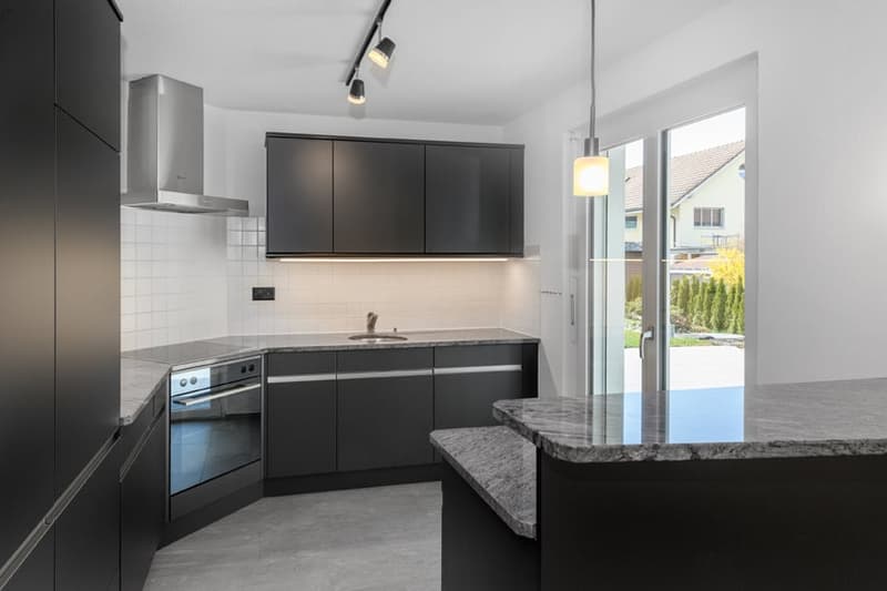 Charming single-family house in a quiet location in Urtenen-Schönbühl (5)