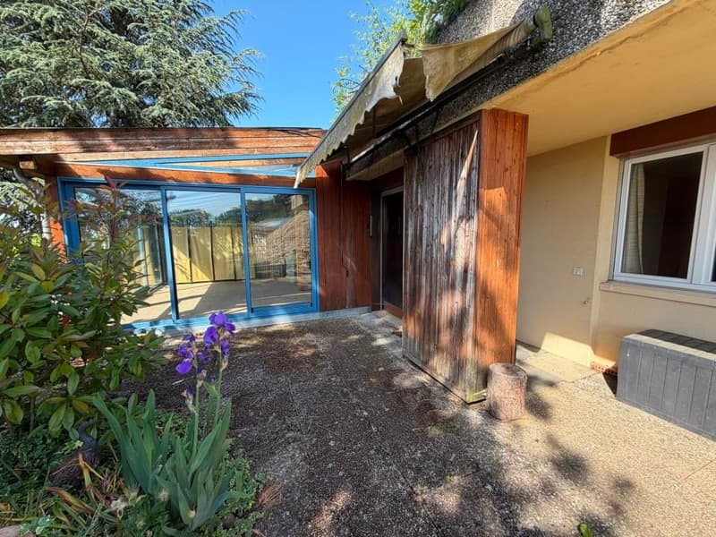 Multi-family house (3 apartments) in a dream location - with great potential (17)