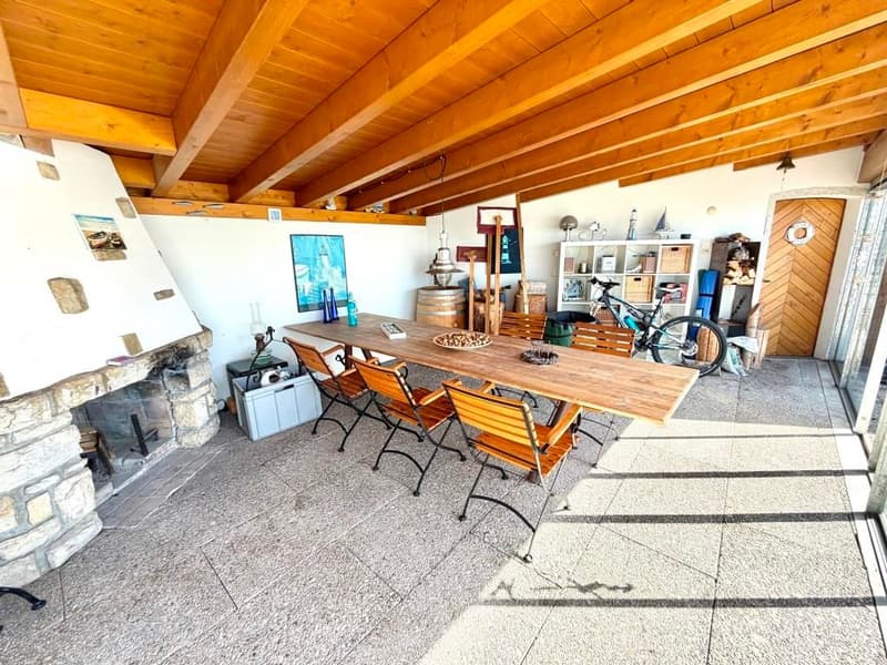 Multi-family house (3 apartments) in a dream location - with great potential (10)