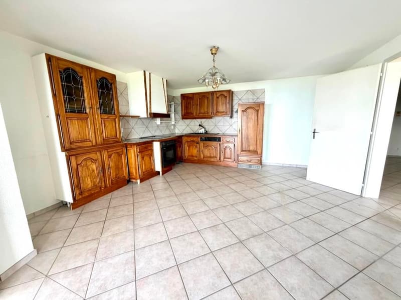 Multi-family house (3 apartments) in a dream location - with great potential (11)