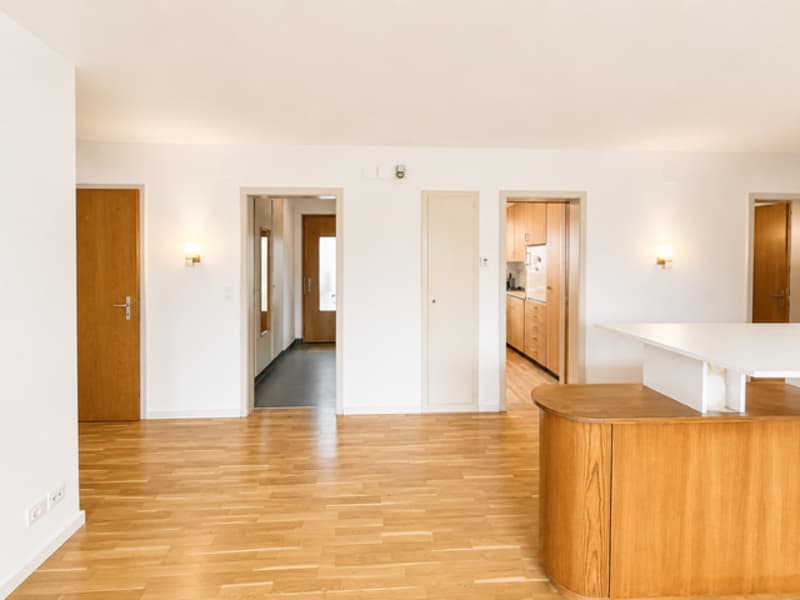Freistehendes Einfamilienhaus mit viel Potenzial an zentraler, ruhiger Lage in Jegenstorf (5)