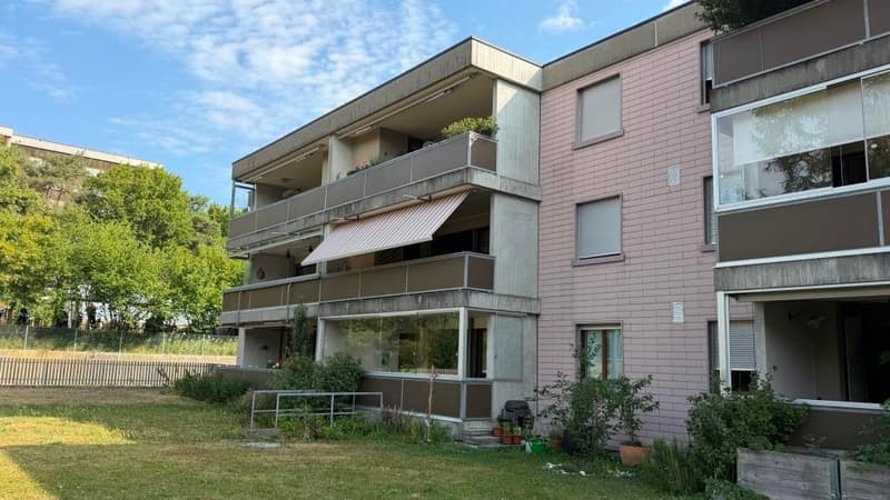 4.5-Zimmer-Wohnung mit Balkon und Garage in Köniz (1)