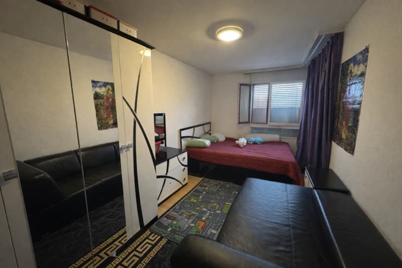 Charmante 3.5-Zimmer-Wohnung mit Balkon im Holenacker-Quartier (5)