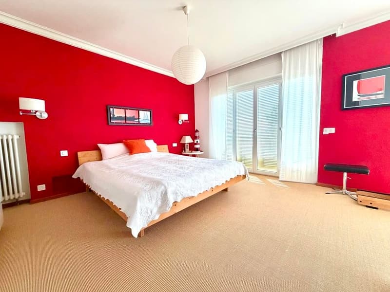 Charmante 4.5-Zimmer-Wohnung mit traumhaftem Seeblick (8)