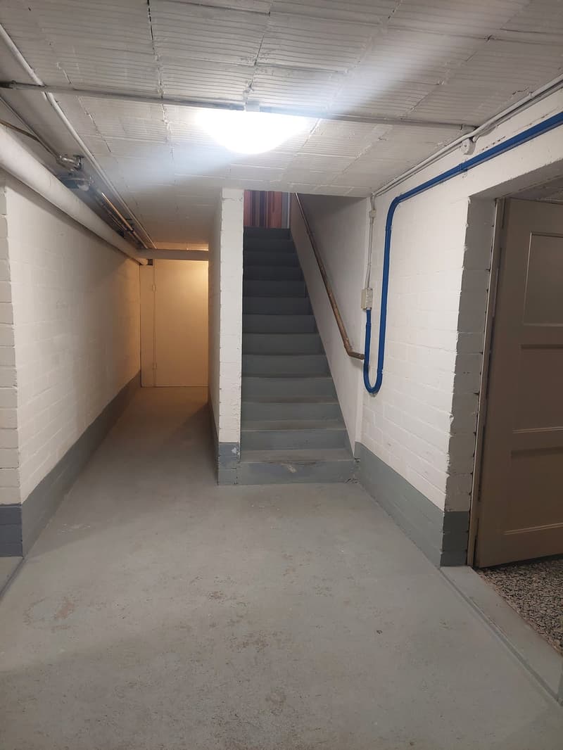 Einfamilienhaus freistehend mit zusätzlichem Umschwung und Garage (24)