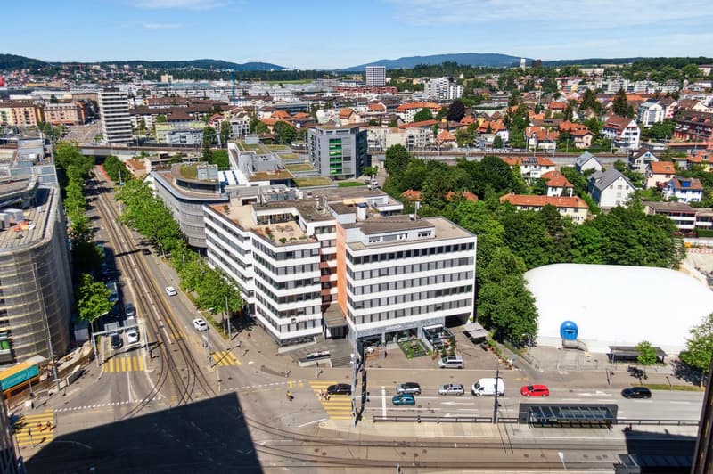 Spazio commerciale attraente di 250 m² in una posizione di alto livello a Zurigo Oerlikon! (9)