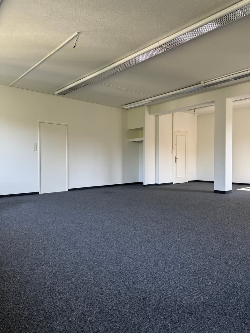 Attractive office space in a central location in Zurich Oerlikon (4)