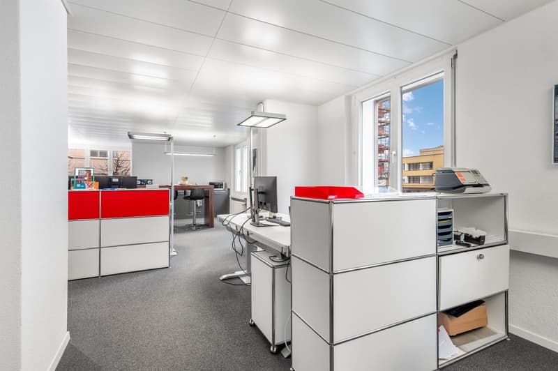 Idéalement situé, lumineux, polyvalent - locaux de bureau à Wohlen (3)