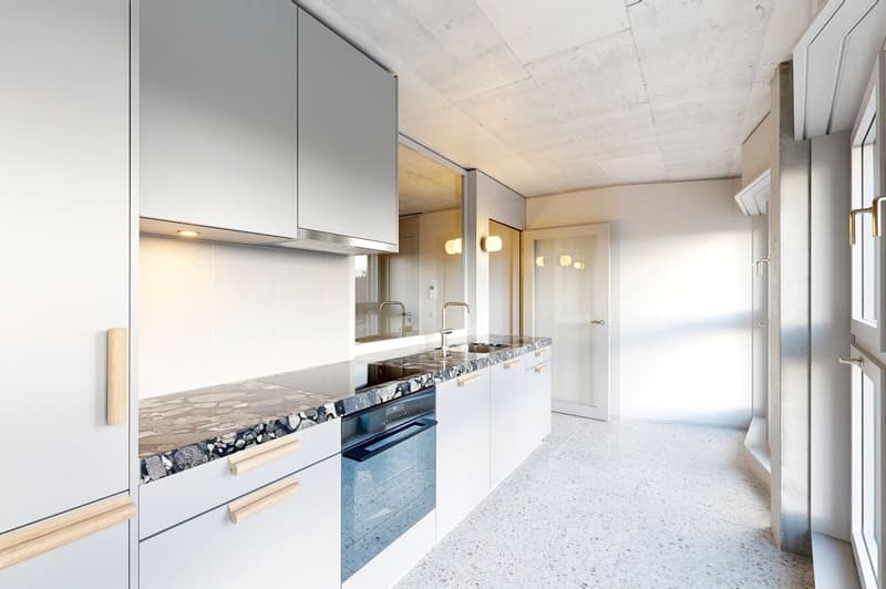 STILE & CONFORT: Prima locazione "SPHINX" (2)