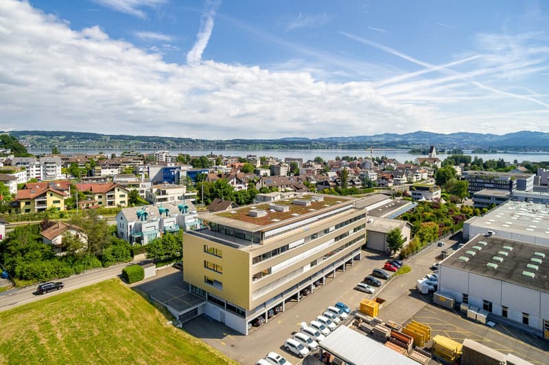 672 m² Bürofläche mit viel Tageslicht und flexiblen Raumkonzepten (14)