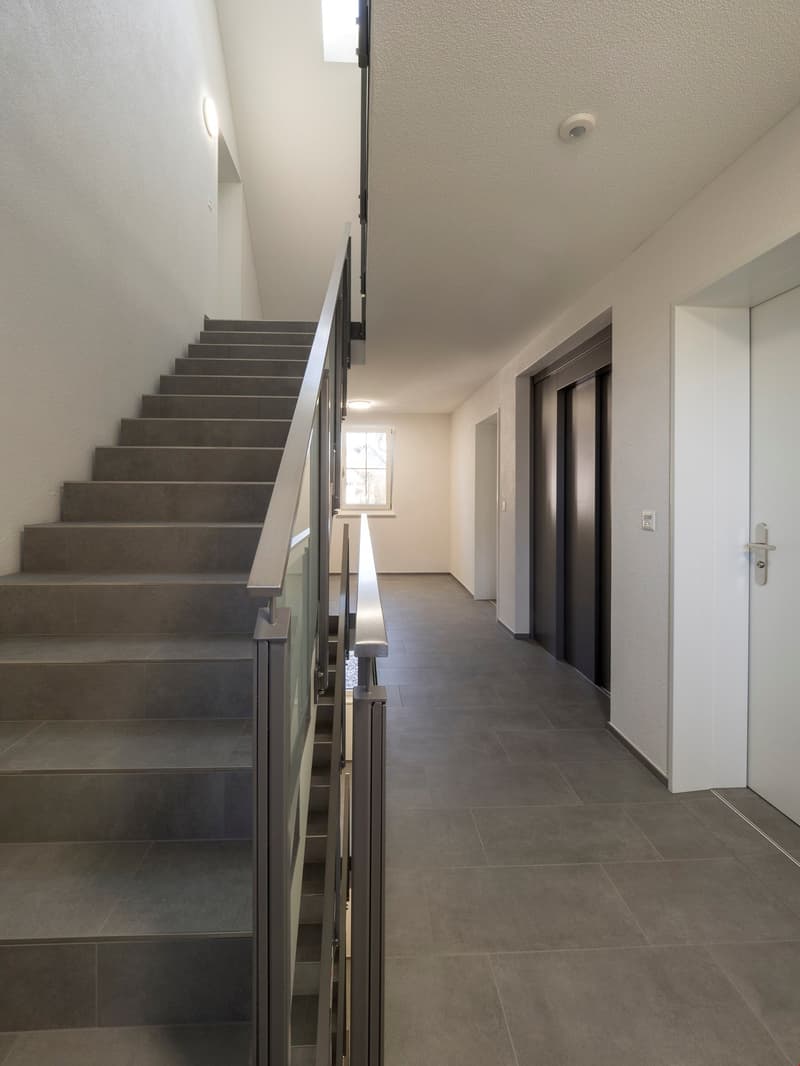 Appartement-maisonnette 2.5 pièces au 2e étage avec 73 m2, balcon 14 m2, orienté sud (10)