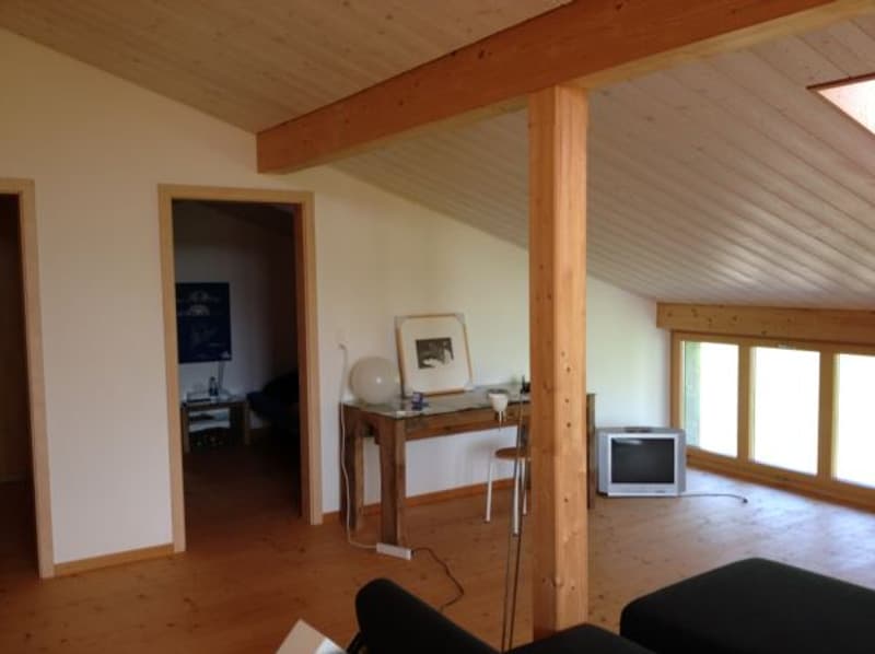 Charmantes 3.5-Zimmer-Duplexwohnung in Muriaux – Freie Aussicht und ruhige Umgebung (2)