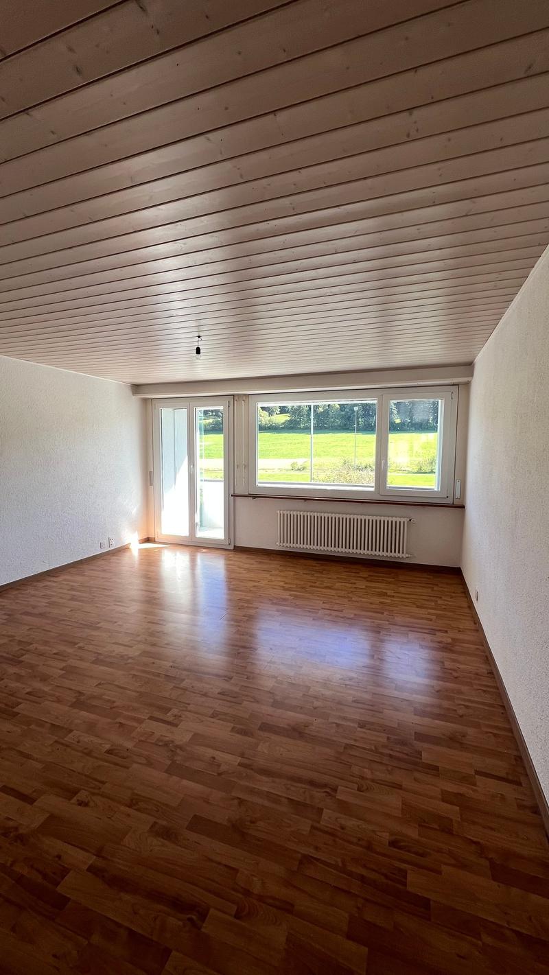 Charmant appartement de 3 pièces avec balcon à Tramelan (3)