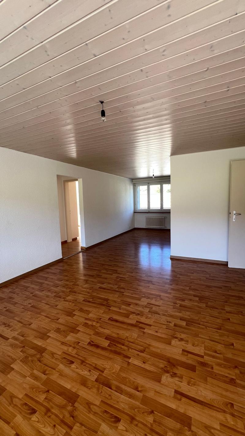Charmant appartement de 3 pièces avec balcon à Tramelan (6)
