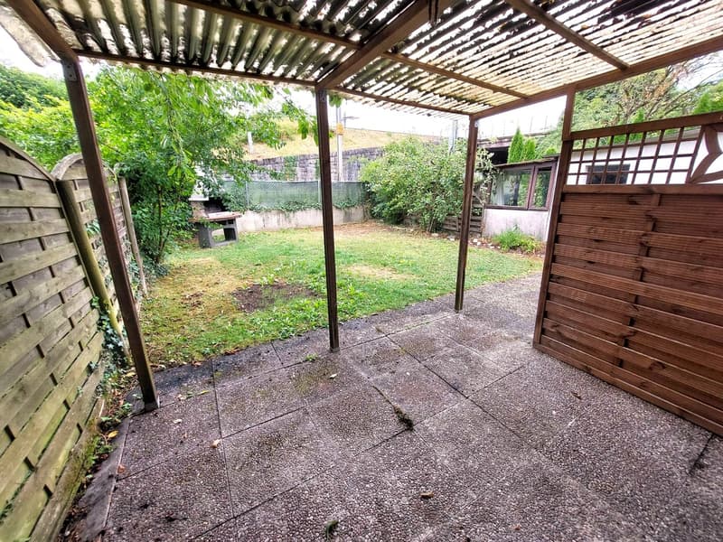 Charming 5-room semi-detached house with garage and garden (1)