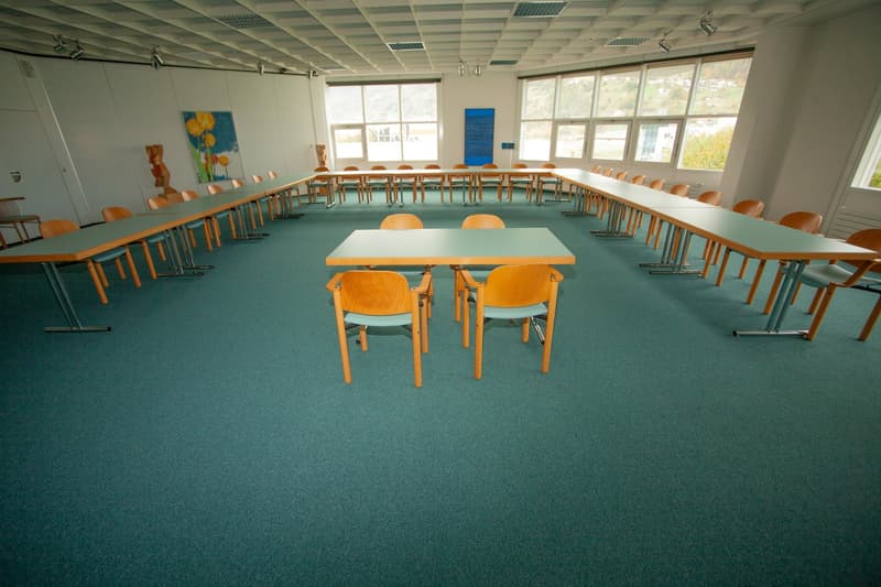 Équipement de bureau généreux dans un excellent emplacement de transport (31)