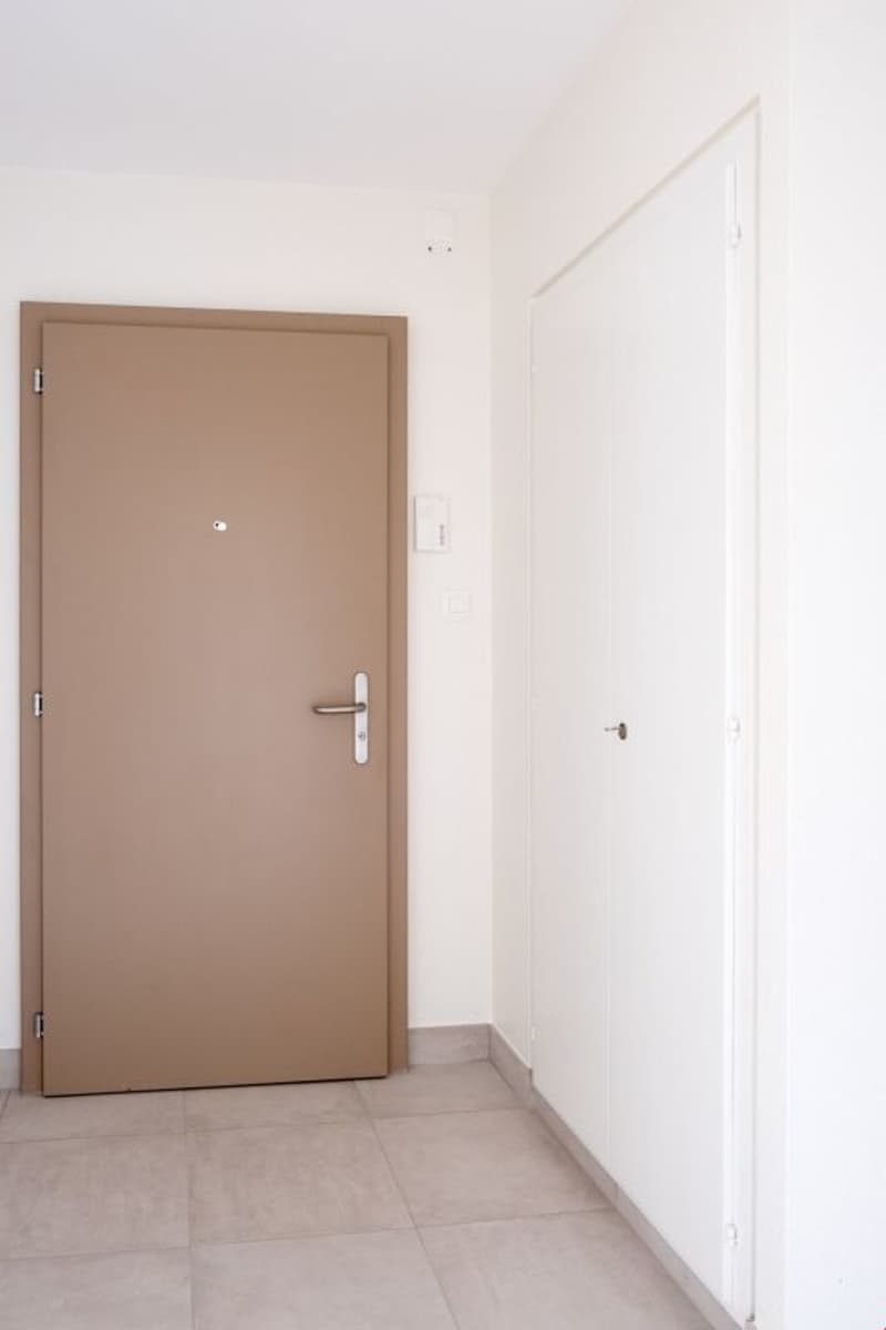 Schönes 4.5-Zimmer-Apartment, kürzlich renoviert mit geschlossenem Balkon! (3)