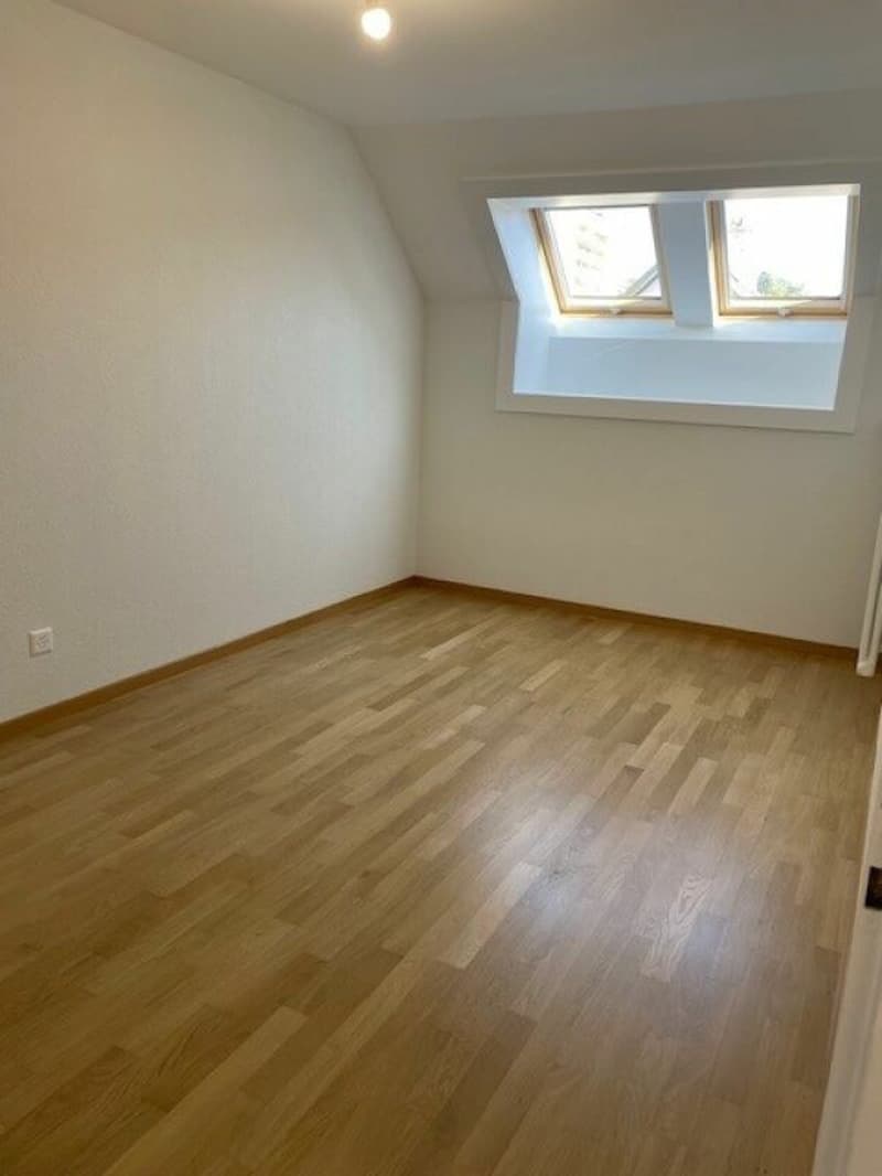 Pretty apartment close to all amenities (5)