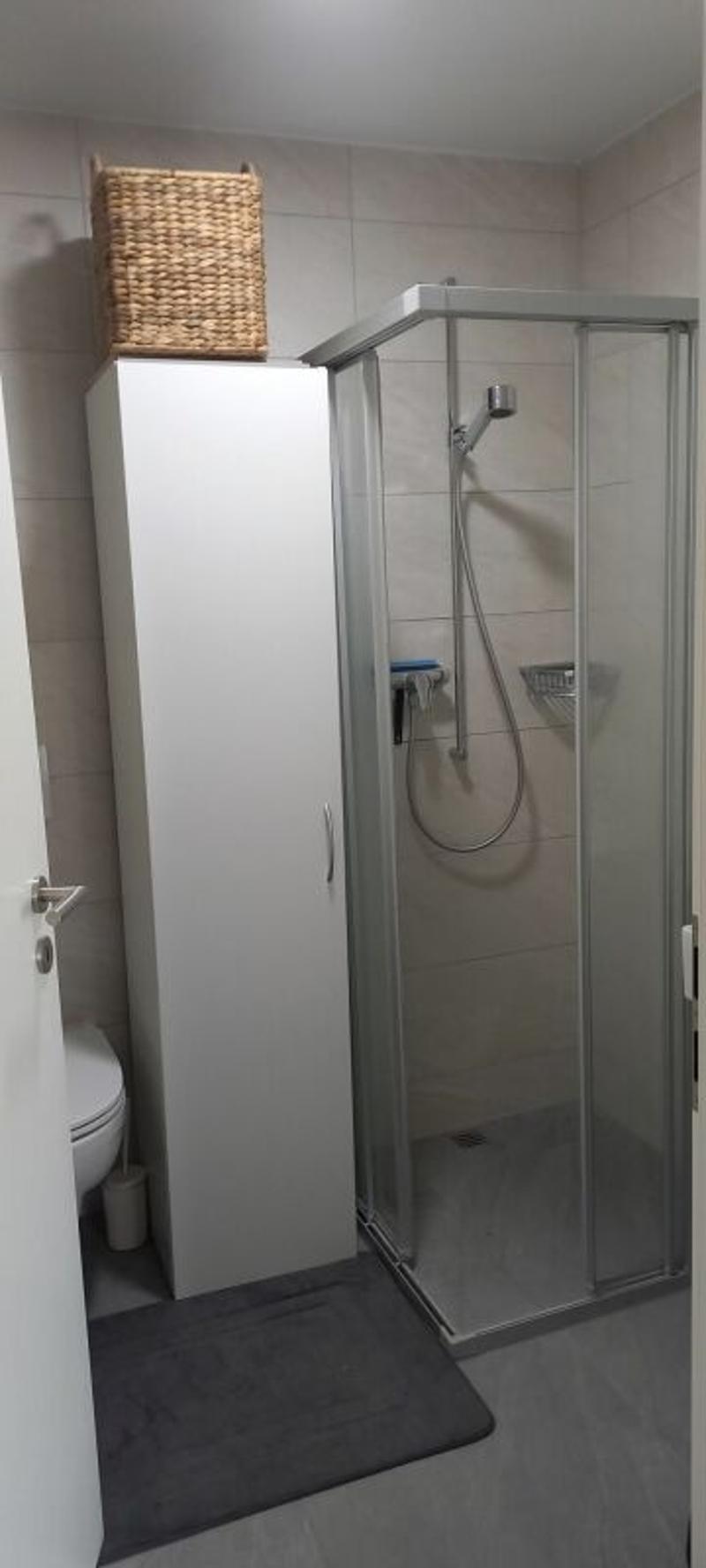 Beautiful studio on the ground floor with terrace (6)