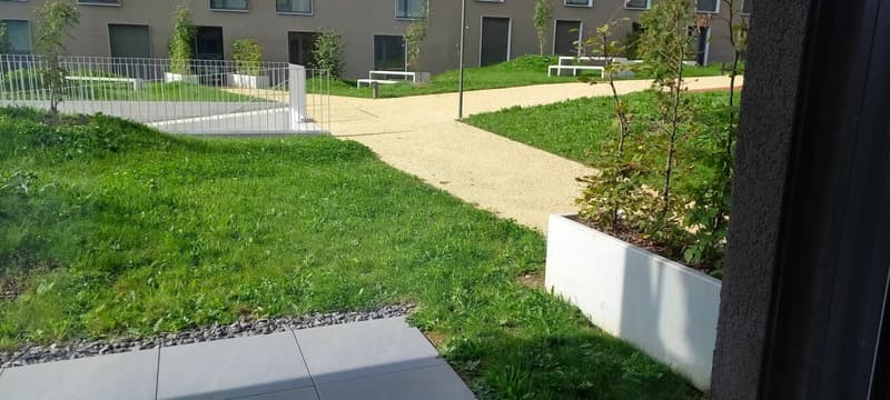 Beautiful studio on the ground floor with terrace (10)